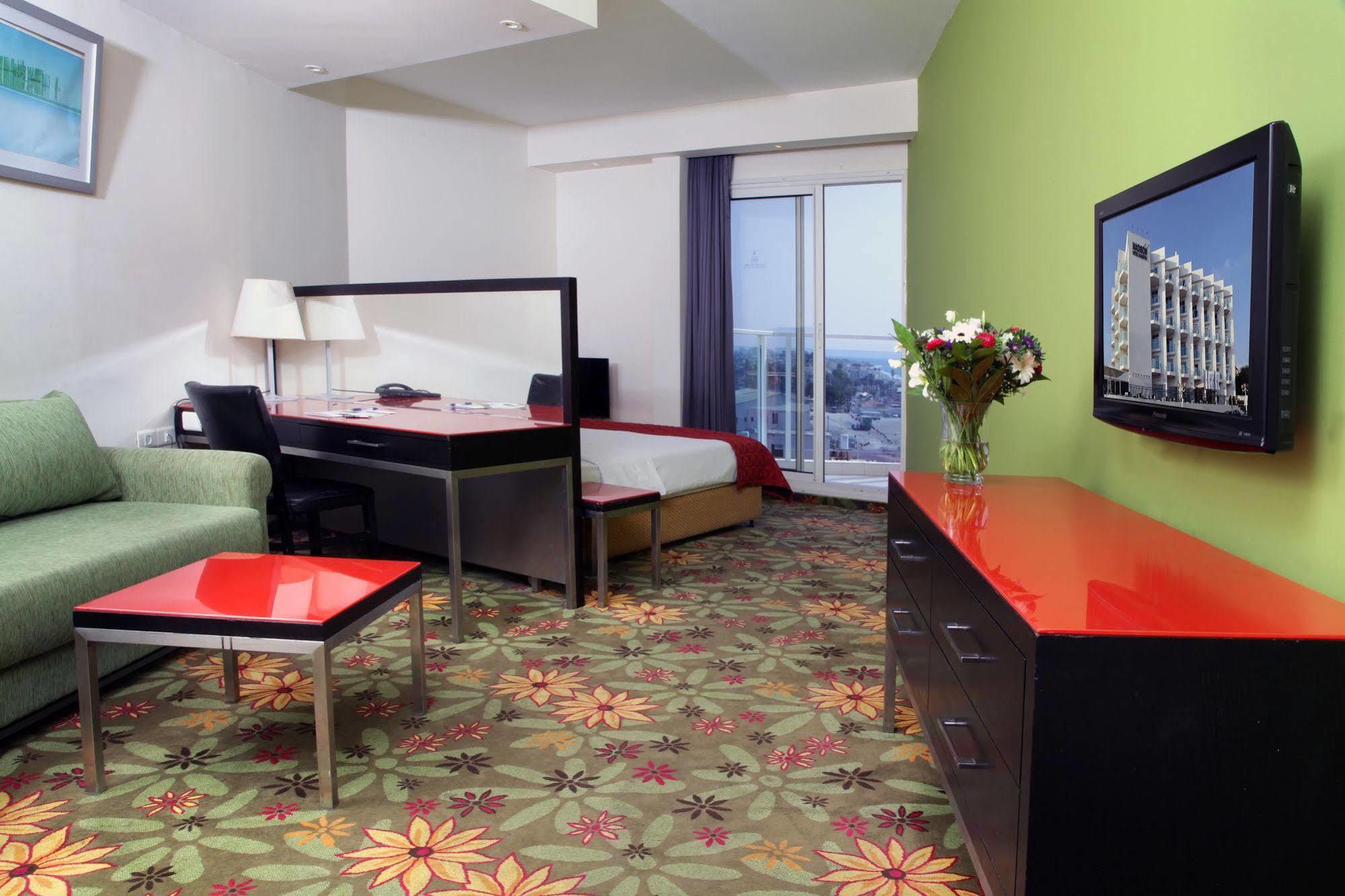 Rimonim Madison Hotel Nehariya Dış mekan fotoğraf